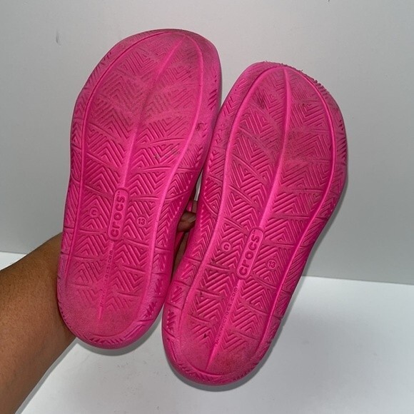 Crocs Swiftwater Wave Toddler Girls 13 Pink Slip On Shoes Water Shoes Beach - Picture 7 of 7